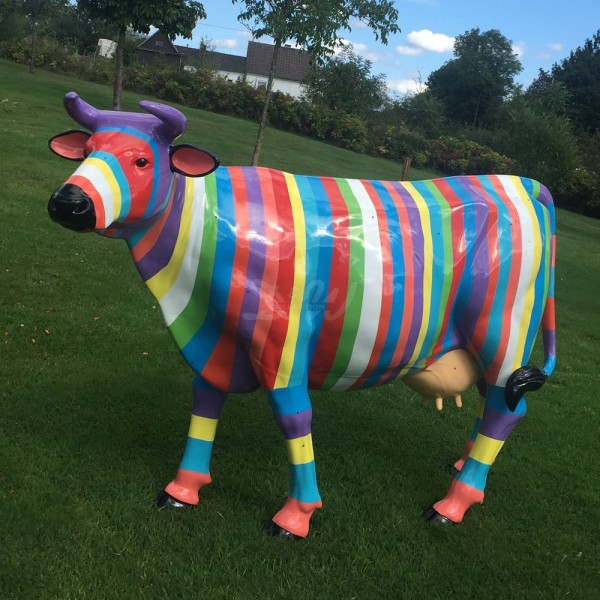D&W Collection Deko Werbe Tier Figur Kuh mit Kunstbemalung bunte Streifen Garten Dekoration günstig kaufen