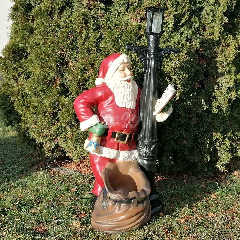 Deko Weihnachtsmann stehend an Laterne online günstig kaufen