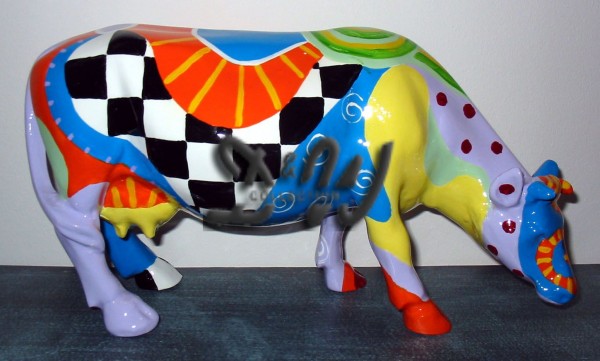 D&W Collection Deko Werbe Tier Figur Kuh Kopf nach unten grasend mit Kunstbemalung Fantastico klein Kunst Cow Bauernhof Zoo Tierpark Garten Dekoration Werbung Skulptur Aufsteller günstig kaufen